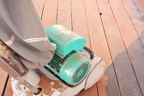 Cost of Cedar Deck Sanding in Visalia